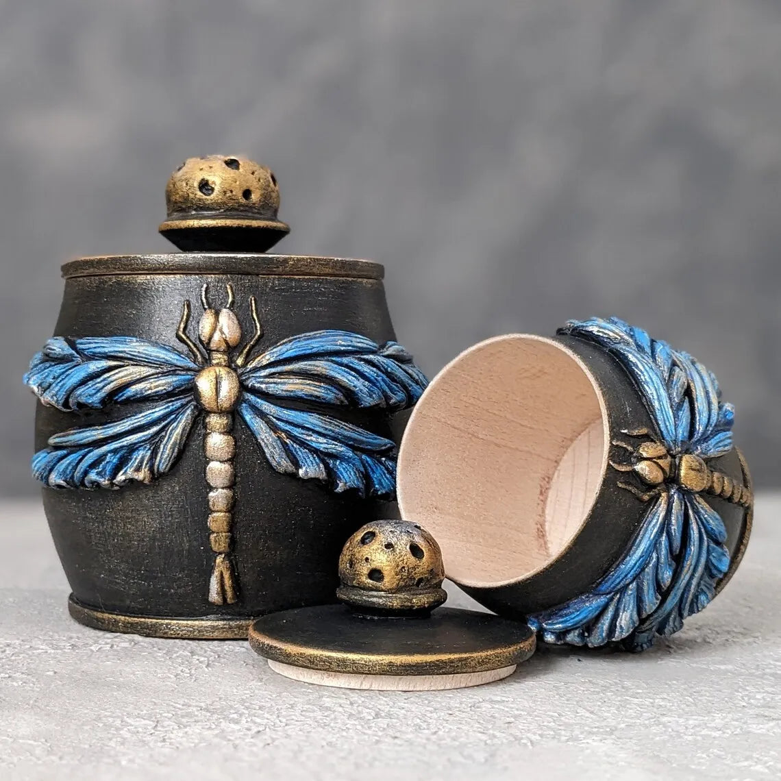 dragonfly charm wooden pot with lid open