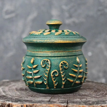 emerald magic small wooden pot with lid  